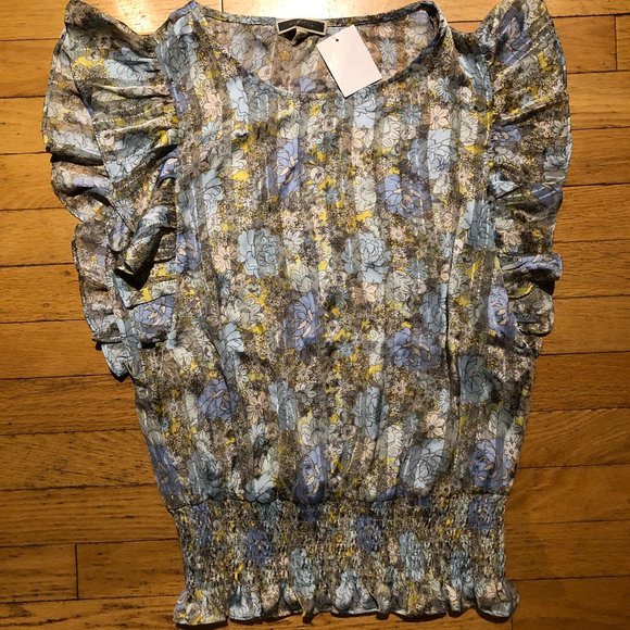 Brand New Pleione Floral Flutter Short Sleeve Top - Picture 2 of 7